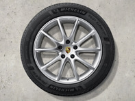 Llantas de aleación Cayenne Design de 20" y neumáticos de invierno Original Porsche - 9Y0044603AB, 9Y0044633AB Llantas de aleación Cayenne Design de 20" y neumáticos de invierno Original Porsche - 9Y0044603AB, 9Y0044633AB