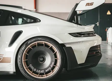 Cerchio posteriore Aero Disc in fibra di carbonio. Porsche 992.1 GT3 RS