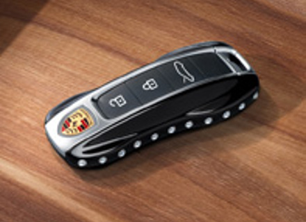 Driver's key painted in Black (high-gloss) with Swarovski® stones. Porsche 992 / Taycan / Cayenne / Panamera - 971044932